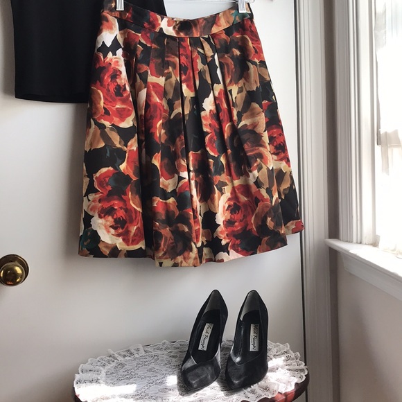 Boston Proper Floral Skirt Pleated Full Mini sz 8 - Picture 1 of 13
